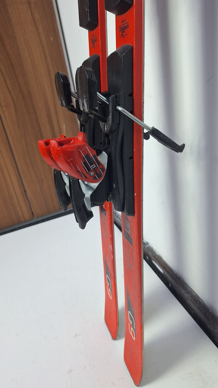Atomic Redster G9 145 cm Ski + Atomic 7.5 Bindings Winter Sport Outdoor