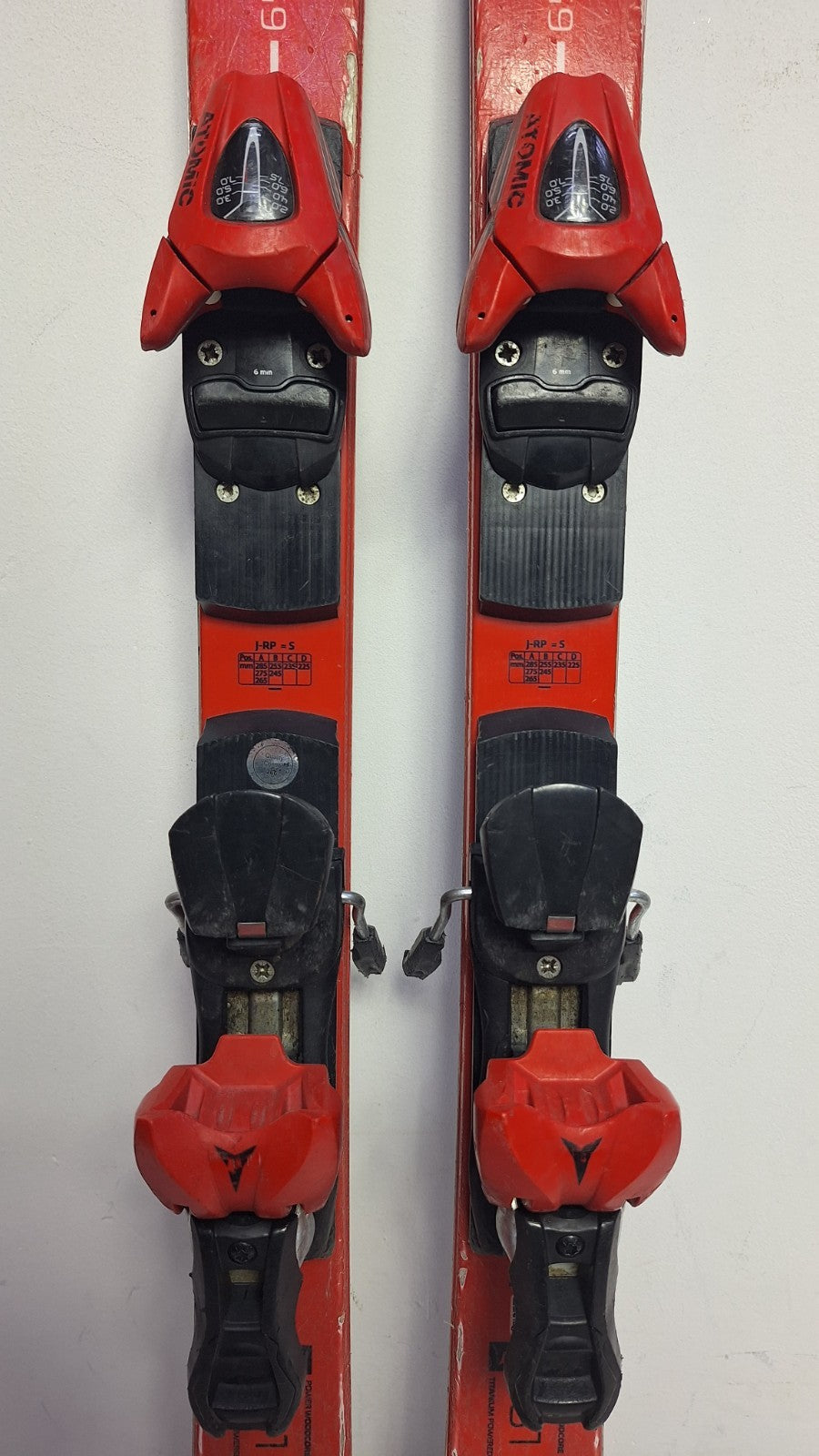 Atomic Redster G9 131cm + Atomic 10 Bindings Winter Sport Outdoor
