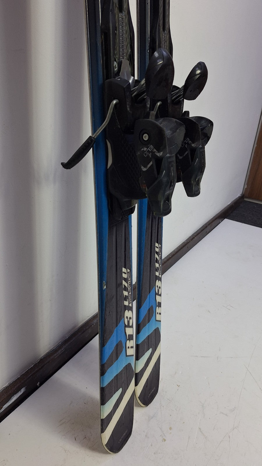Sci Salomon X Pro SX 170 cm + Attacchi Elan EL10 Avventura e Divertimento Sport Invernali