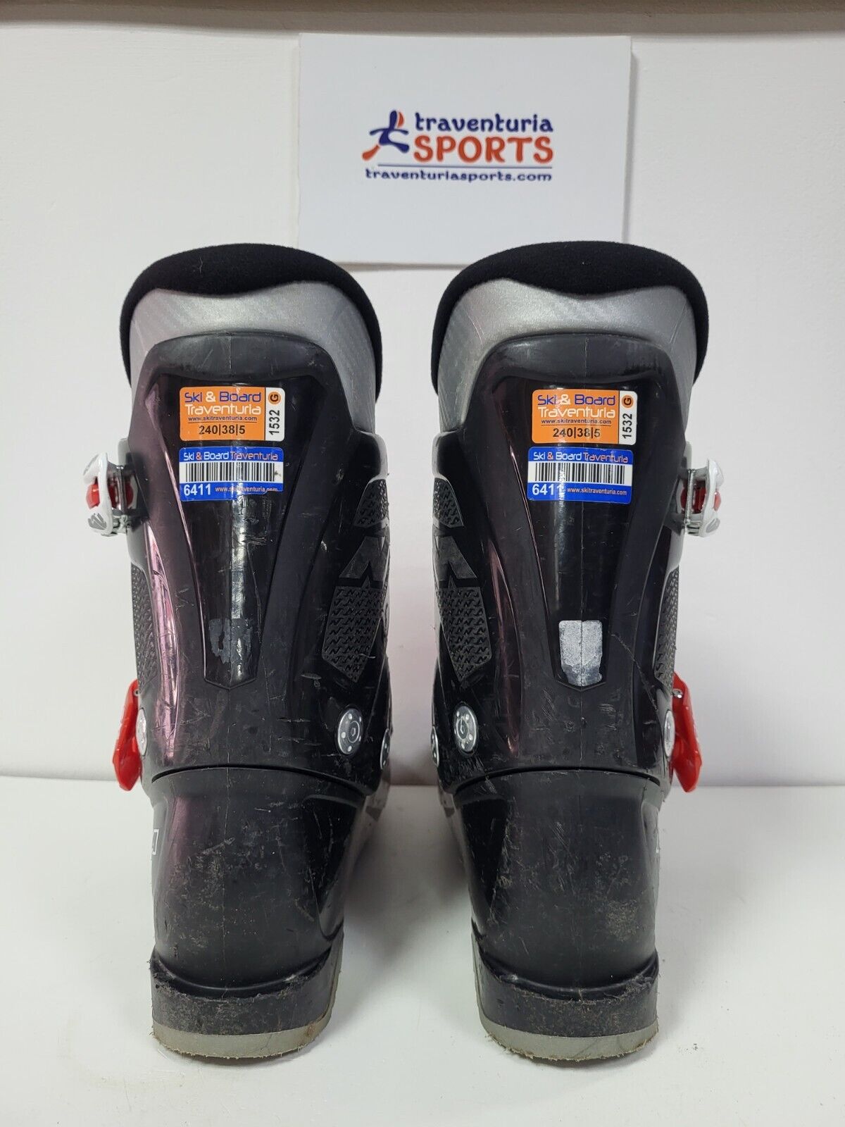 2017 Nordica Firearrow Team 3 Ski Boots (EU 37 1/2; UK 4 1/2; Mondo 240) Winter