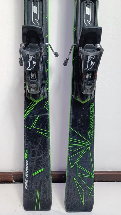 Nordica Fire Arrow 76 168cm Sci + Attacchi Nordica 10 Divertimento Sportivo Invernale