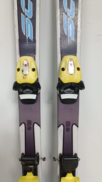 Sci Scoop Cross Nishizama SR 10 130 cm + Attacchi Tyrolia SL 4.5 Divertimento sulla Neve Invernale