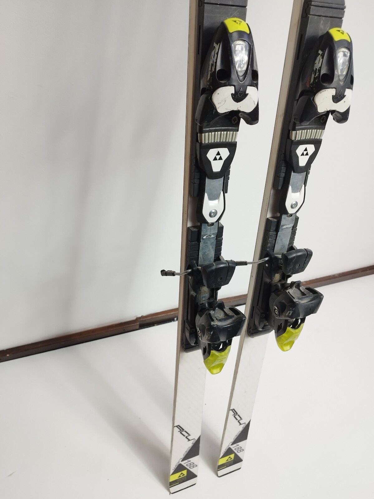 Fischer WC RC4 188 cm Ski + Fischer 13 Bindungen Wintersport