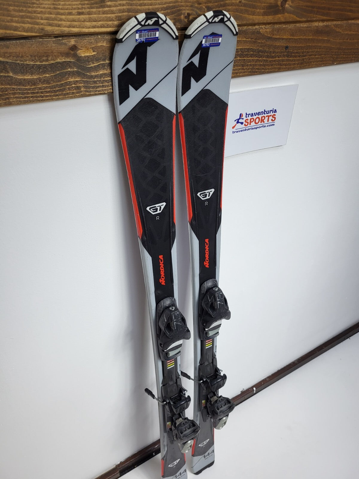 Nordica GT R EVO 144cm Ski + fixations Elan ESP 7.5  Divertissement hivernal, neige et sport