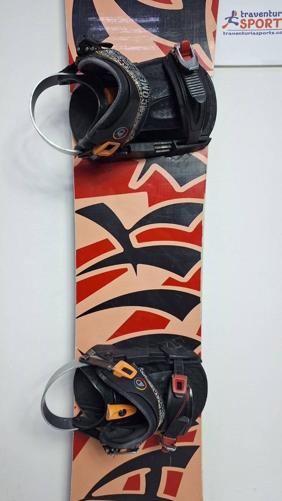 Heli Kamikaze 157 cm Snowboard + HEAD Rental L  Bindings Winter Snow Adventure