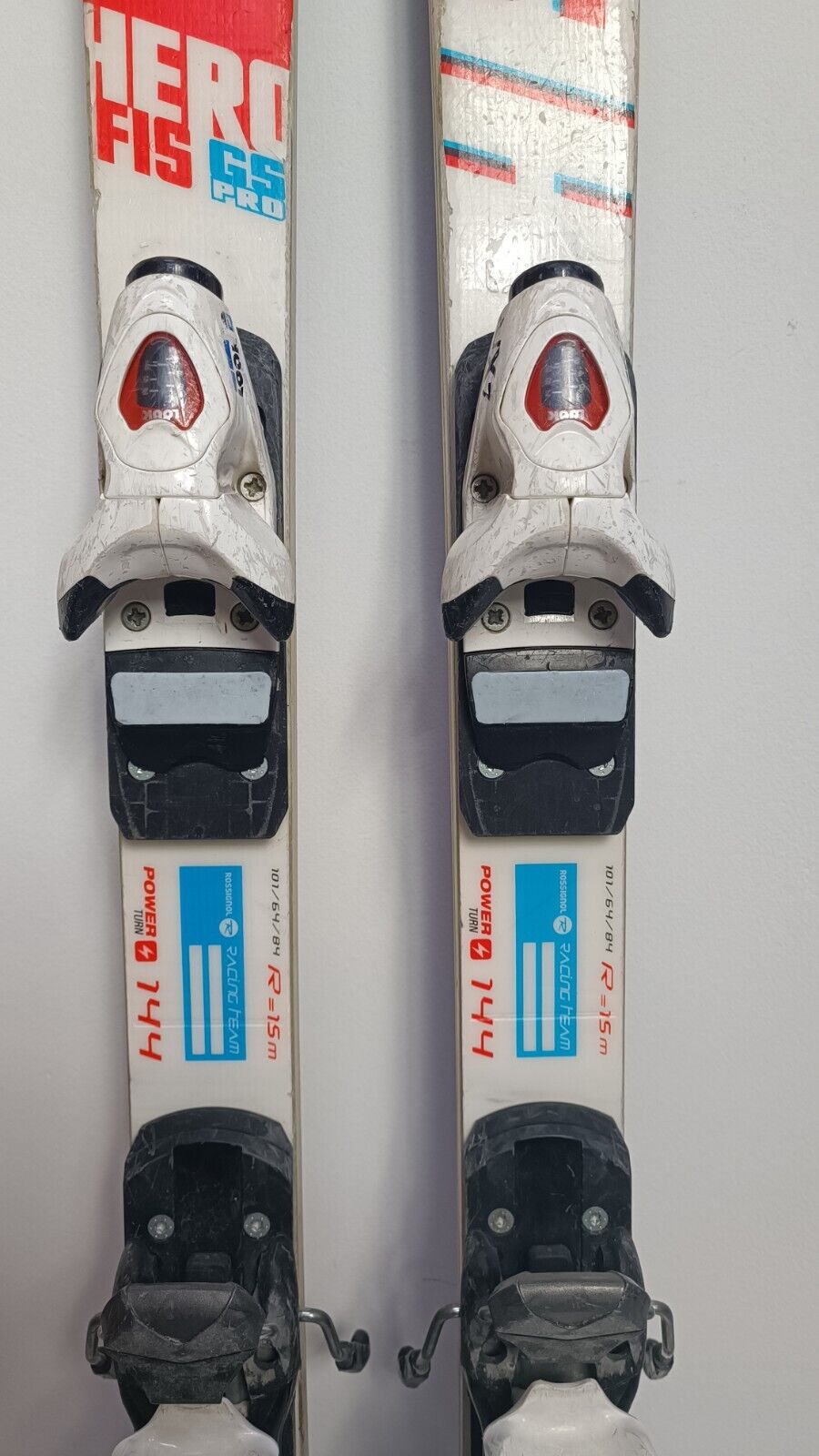 Rossignol Hero FIS GS Pro 144 cm Ski + Look 7 Bindungen Winterspaß im Schnee