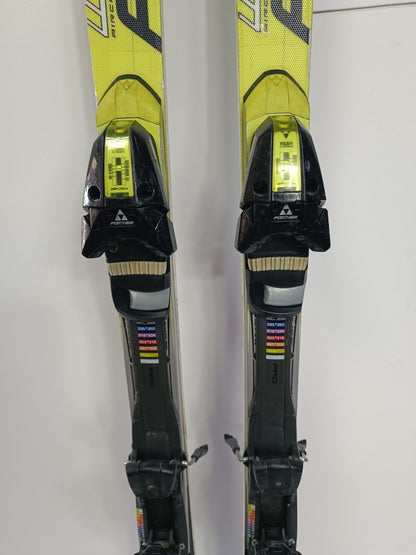 Fischer RC4 Weltcup 180 cm Ski + Fischer 12 Bindungen Wintersport Schnee