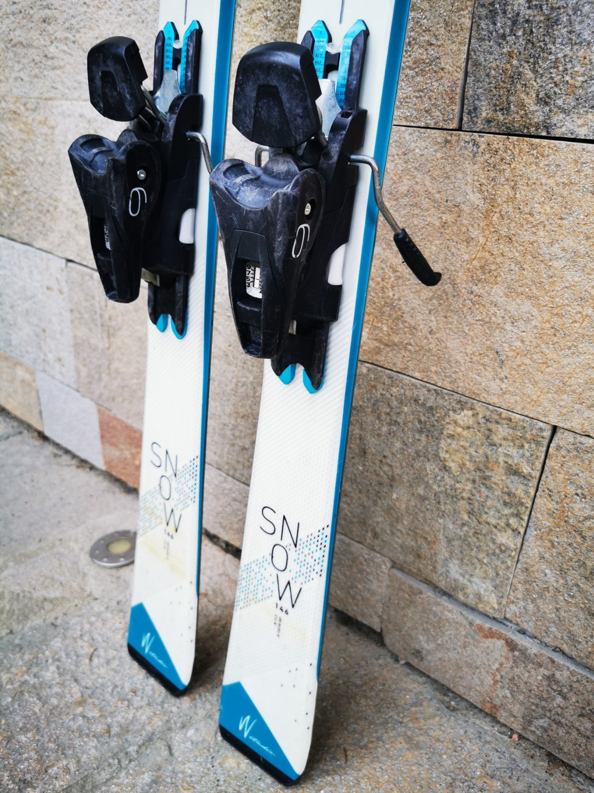 Elan Snow White 146 cm  Ski + Elan EL 9 Bindings Adventure Winter Sport Snow