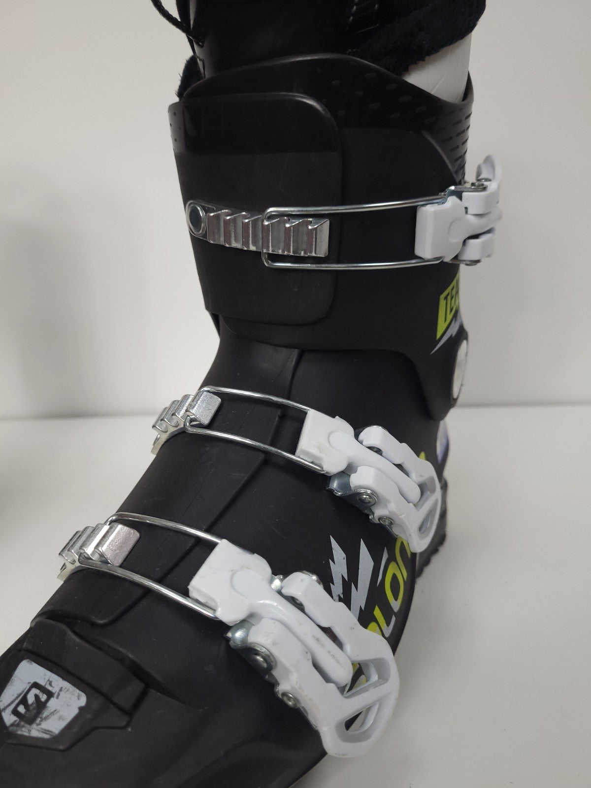 Salomon Team T3 Ski Boots (EU 38 1/3; UK 5; Mondo 245) Sport Winter Snow Fun