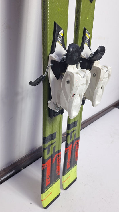 Völkl Racetiger 11 SL 130 cm Ski + Marker 7 Bindung Wintersport Schneespaß