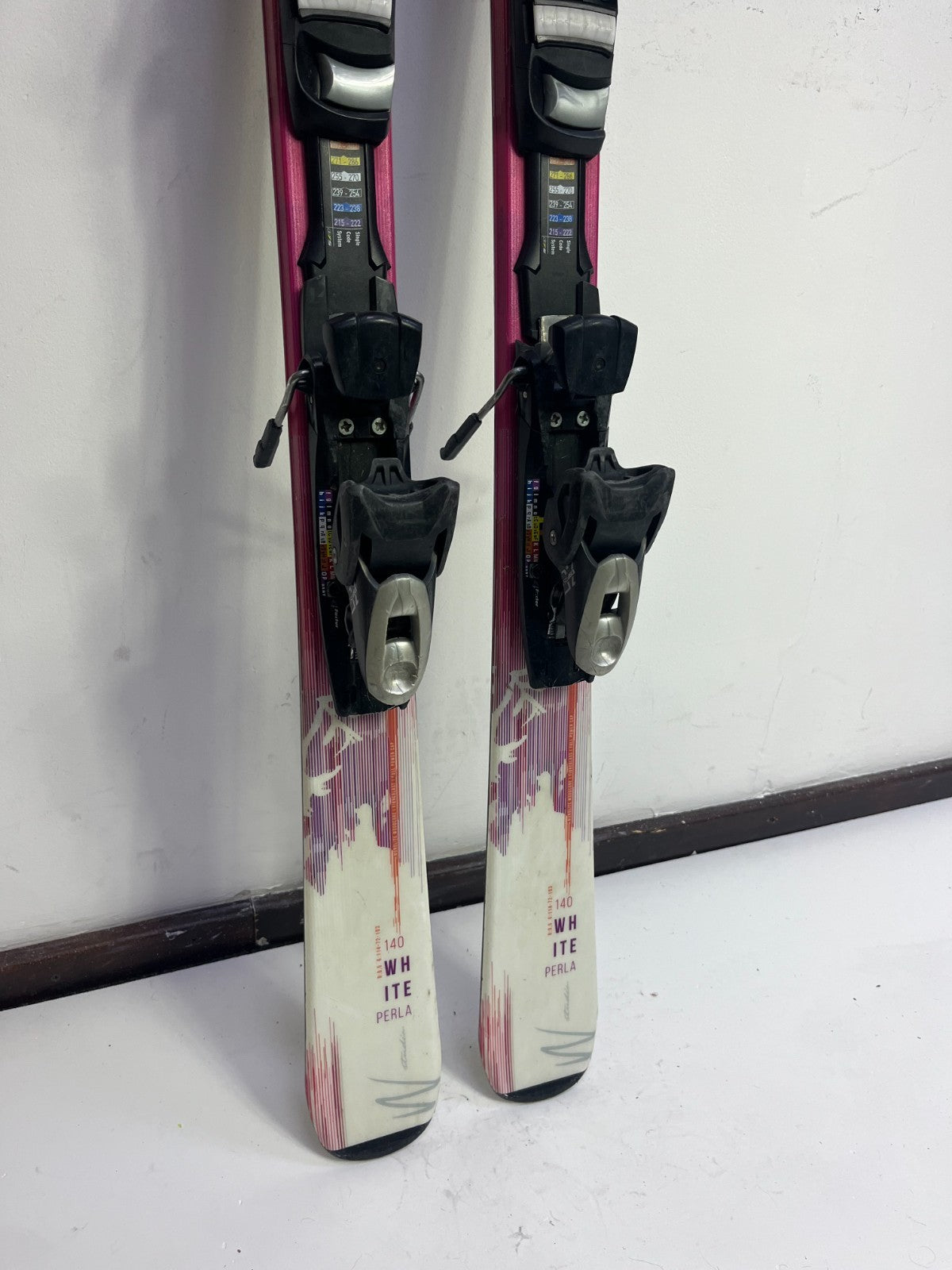 Elan White Perla 140cm Ski + Elan ESP 7.5 Bindings Winter Sport Fun