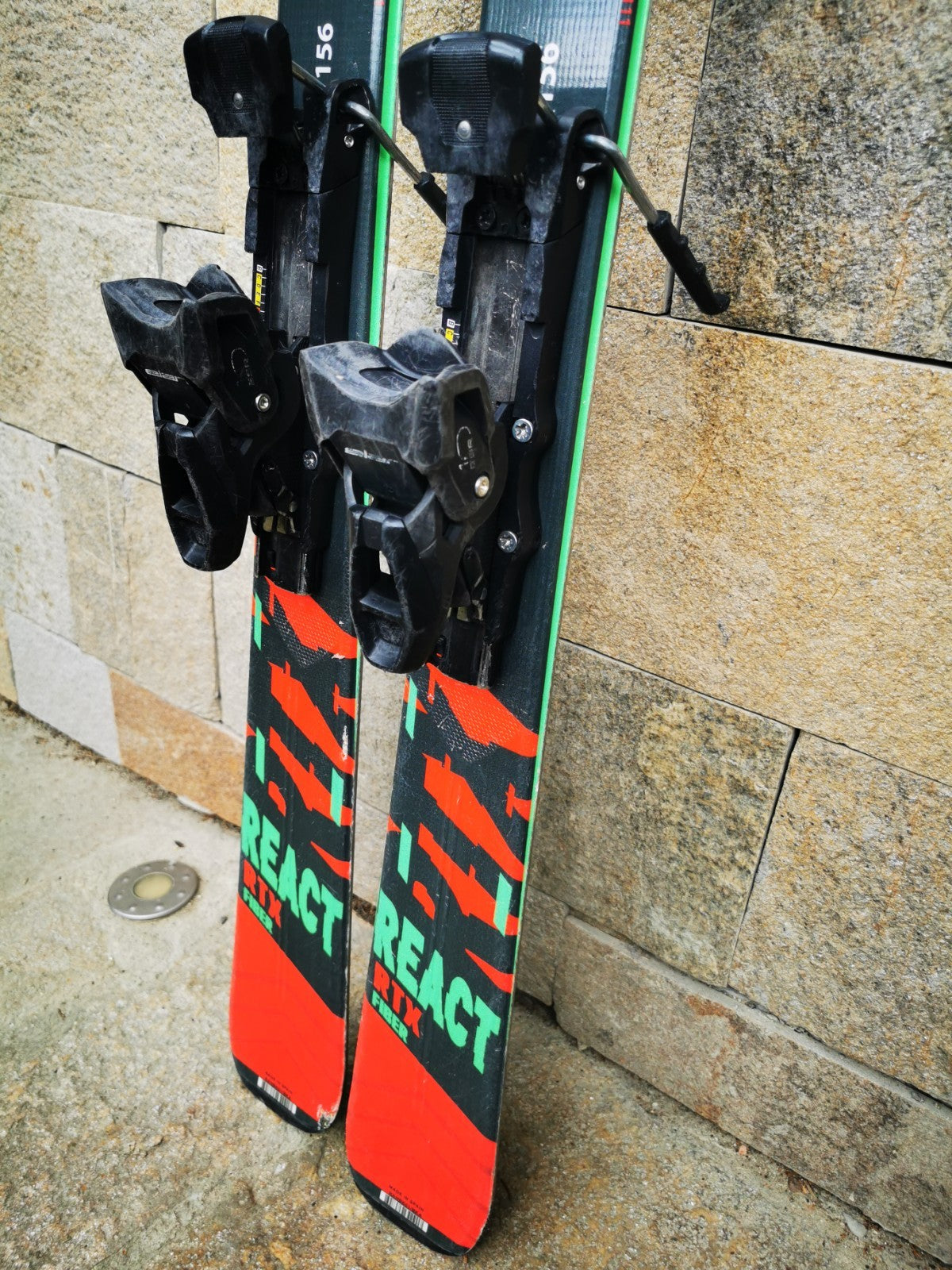Rossignol REACT RTX Fiber 156cm  Ski + Elan 10 Bindings Winter Sport Fun