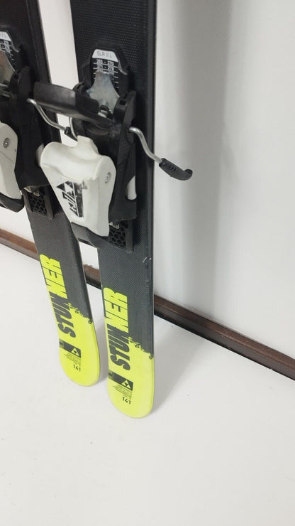 Fischer Stunner 141 cm Ski + Fischer 7.5 Bindungen Wintersport Spaß Abenteuer
