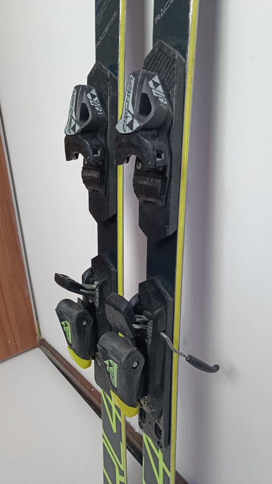 Fischer RC4 GS WC 140 cm Ski + Fischer 7.5 Bindings Winter Sports