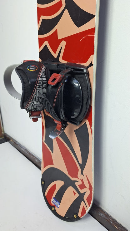 Snowboard Heli Kamikaze 147 cm + fixations HEAD Rental M Hiver Neige Aventure