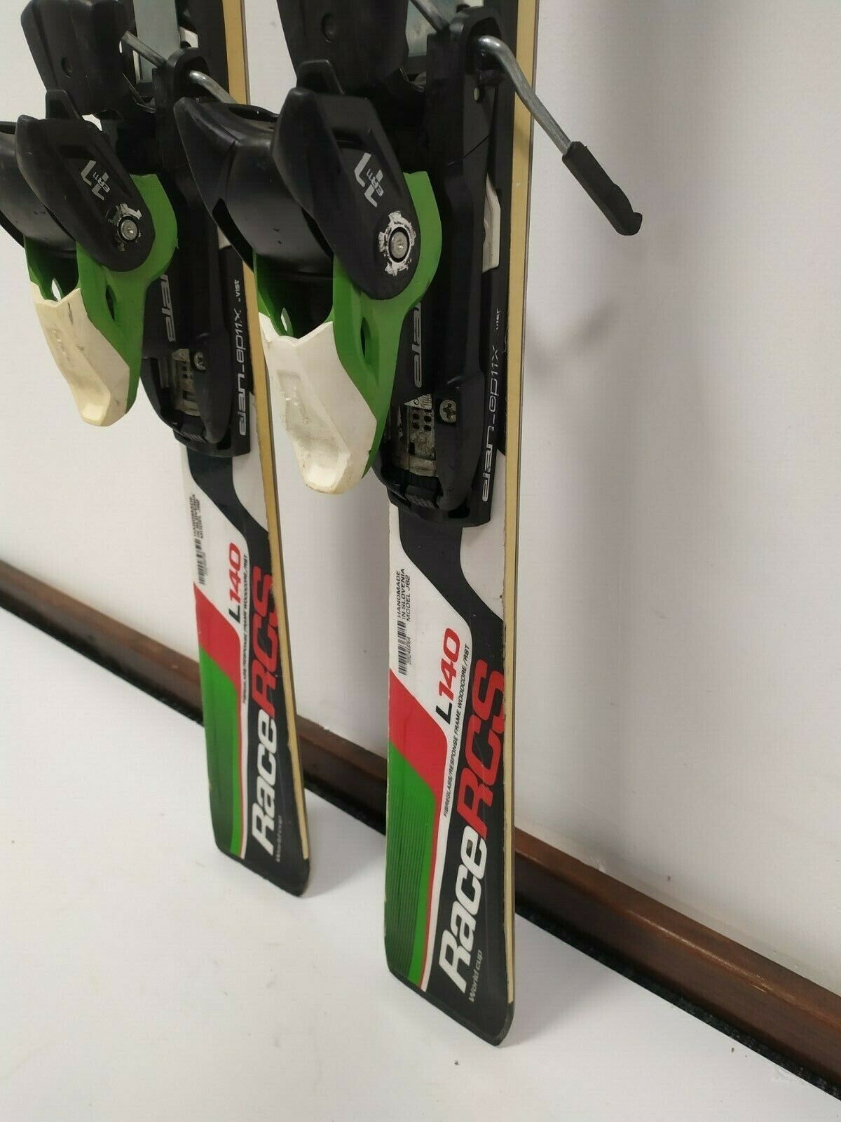 Ski Elan Race RCS 140 cm + fixations Elan ER 11 Sport d'hiver Plaisir