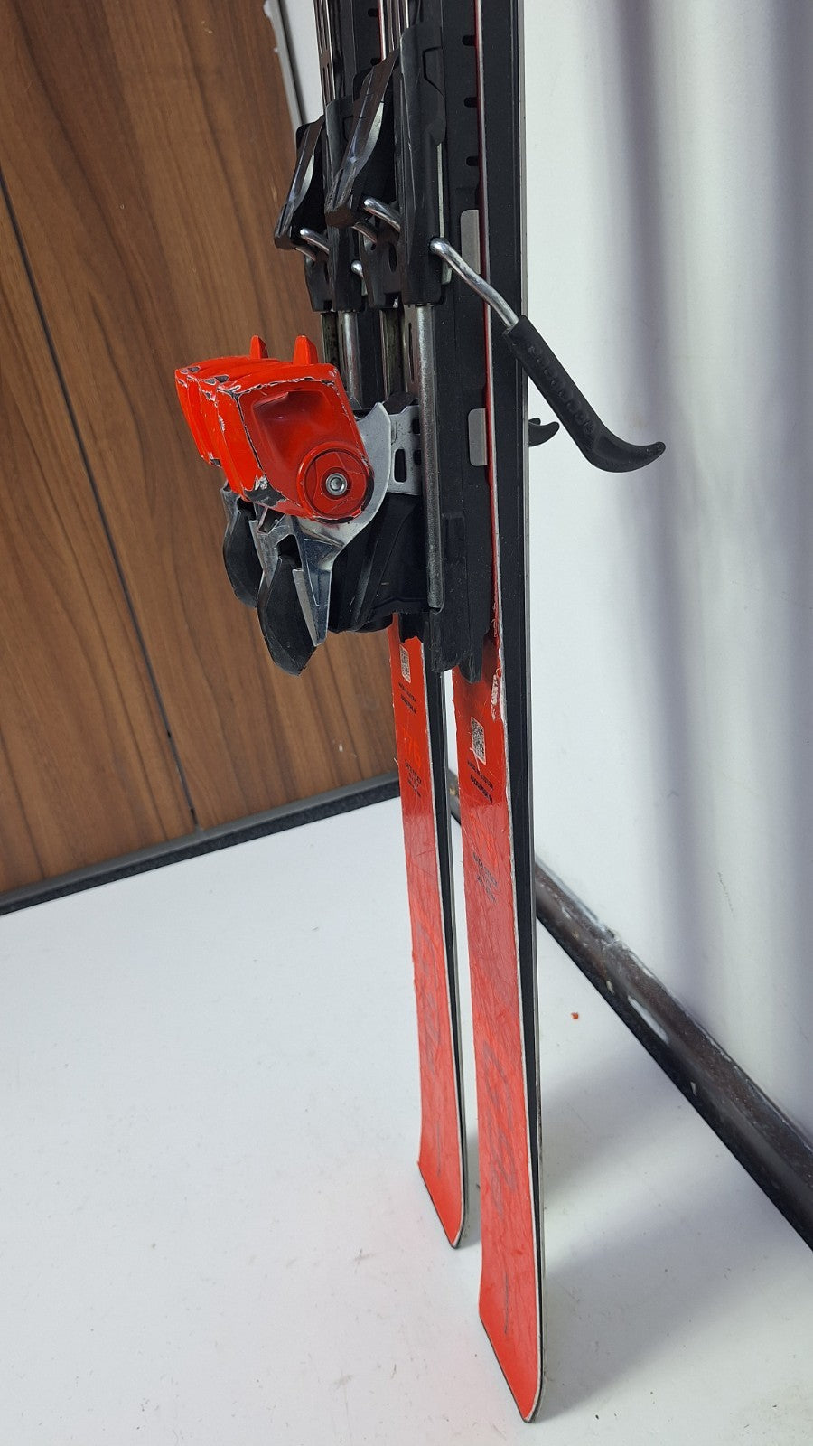 Atomic Redster G9 RS 176 cm Ski + Atomic 12 Bindings  Winter Sport Fun