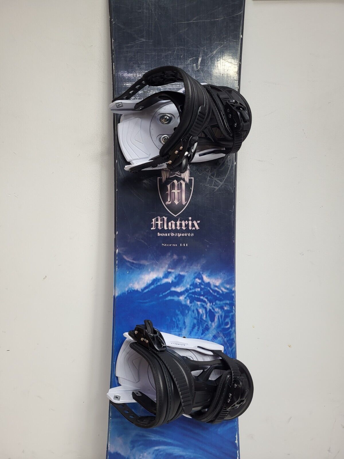Matrix Storm 141 cm Snowboard + NEW Firefly Size S Bindings Snow Adventure Fun