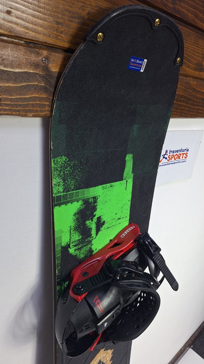 Burton Radius 150W cm Snowboard + Burton M  Bindings Winter Snow Adventure Fun