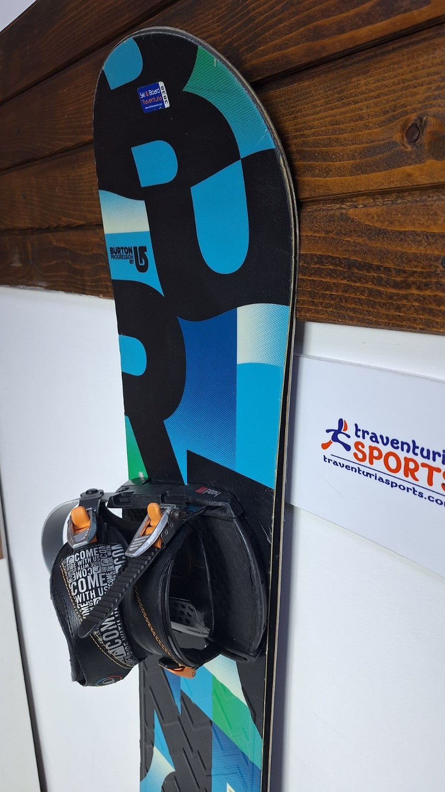 Burton Progression 157 cm Snowboard + HEAD Rental M Bindings Winter Snow Sport