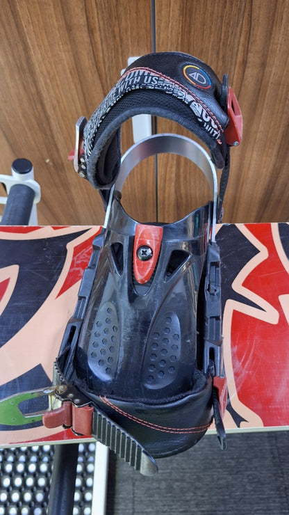 Snowboard Heli Kamikaze 147 cm + Attacchi HEAD Rental M Avventura sulla Neve Invernale