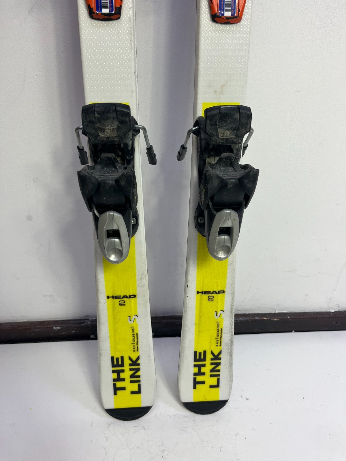 Ski HEAD The Link R 140 cm + fixations Tyrolia BYS 10, plaisir des sports d'hiver sur neige