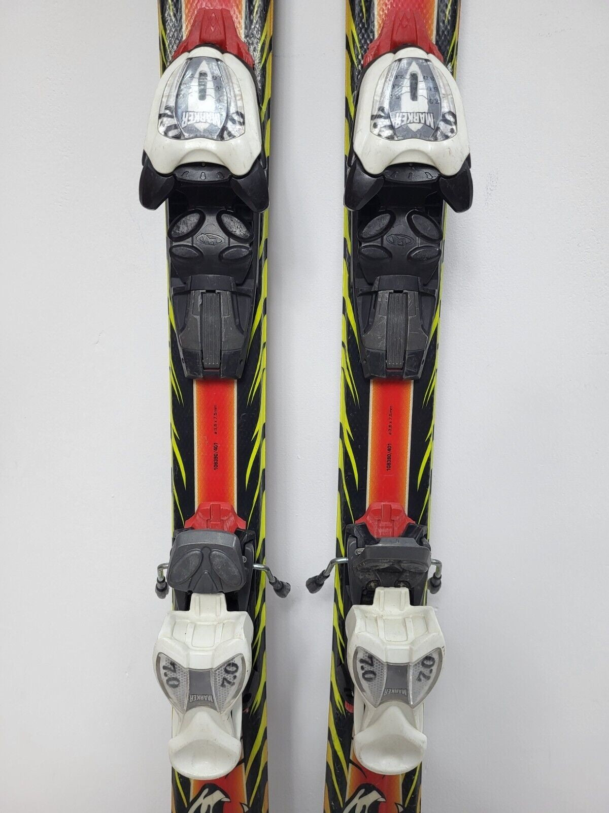 Völkl Racetiger GS R JR 130 cm Ski + Marker 7 Bindungen Wintersport Schneespaß