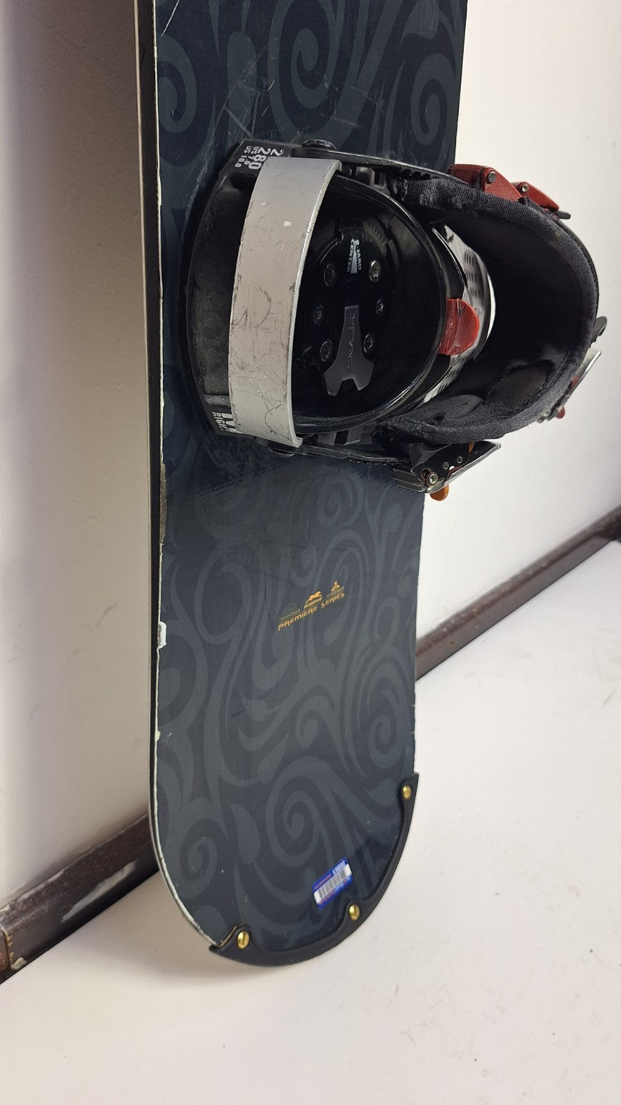 Snowboard Matrix Escape 145 cm de 2018 + fixations HEAD Rental M Neige Aventure