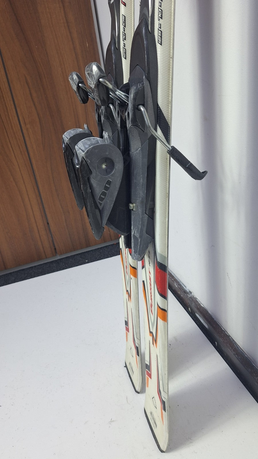Rossignol Pursuit 156 cm Ski + Rossignol Axium 10 Bindings Winter Sport Snow