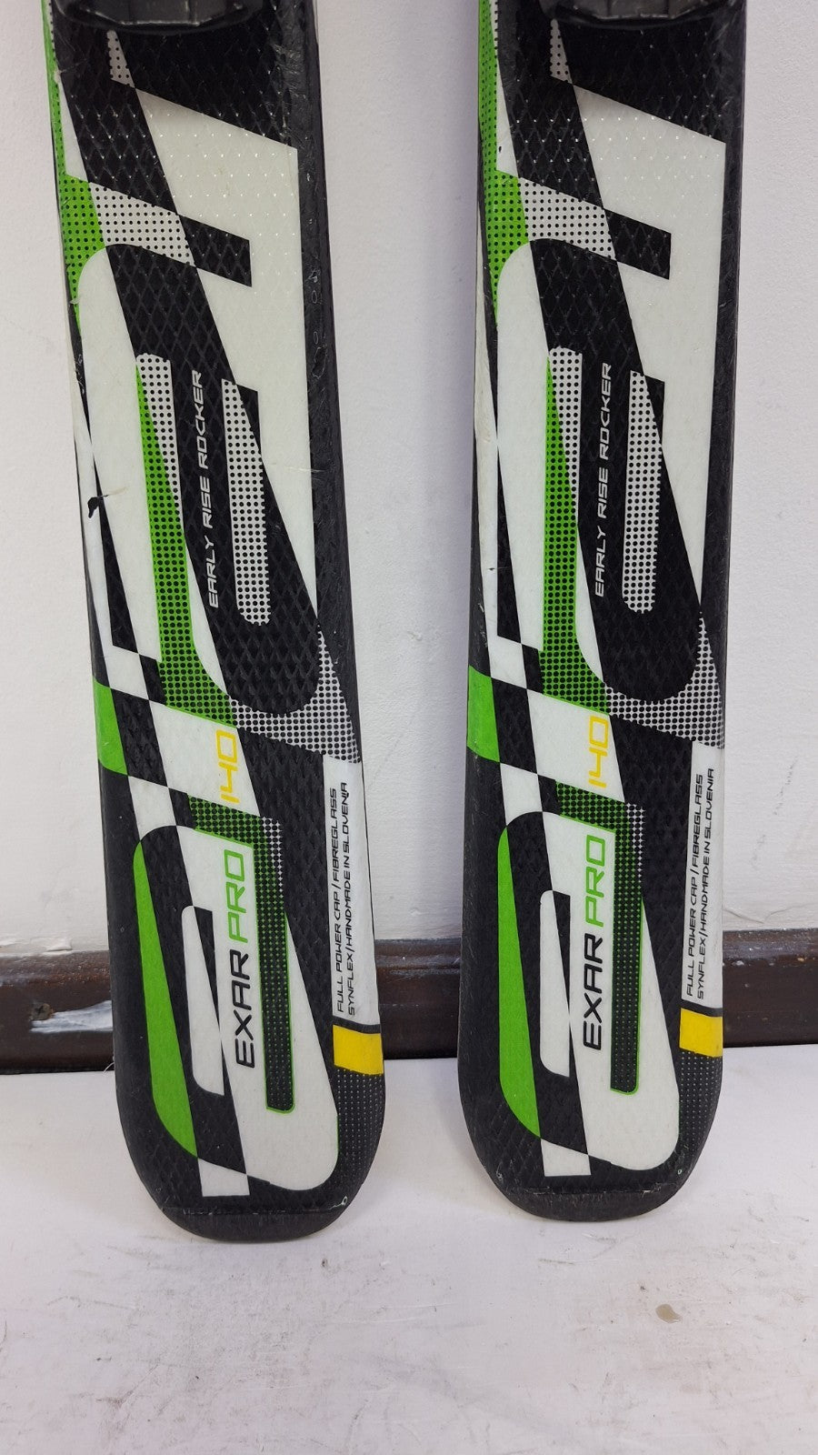 Elan Exar Pro 140 cm Ski + Fixations Elan ESP 7.5 Sport Neige Plaisir hivernal Aventure