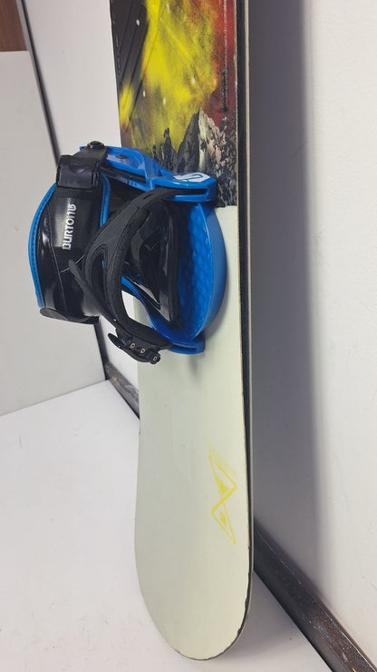 Snowboard Burton Progression 147 cm + fixations Burton S - aventure hivernale