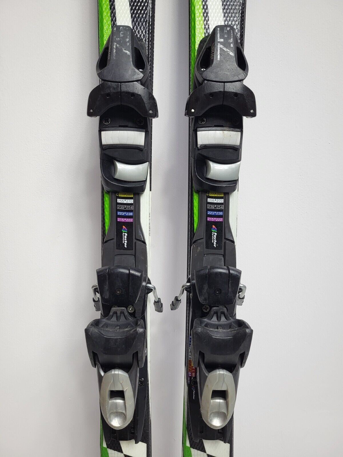 Elan Exar Pro 140 cm Ski + Elan 7.5 Bindungen Sport Schnee Winterspaß