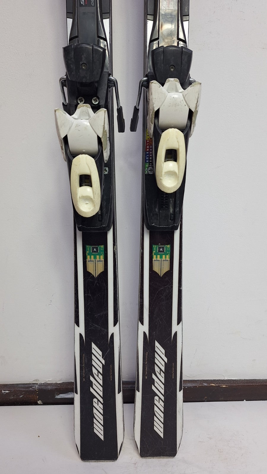 HEAD World Cup i.Speed ​​180cm Ski + Tyrolia SP13 Bindungen Wintersport