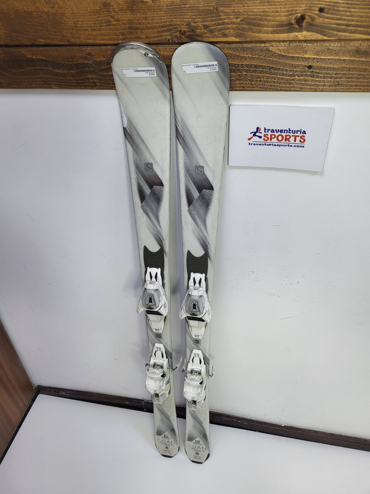 Salomon Luan 144cm Ski + Salomon Lithium 10 Bindings Winter Sport Fun Snow