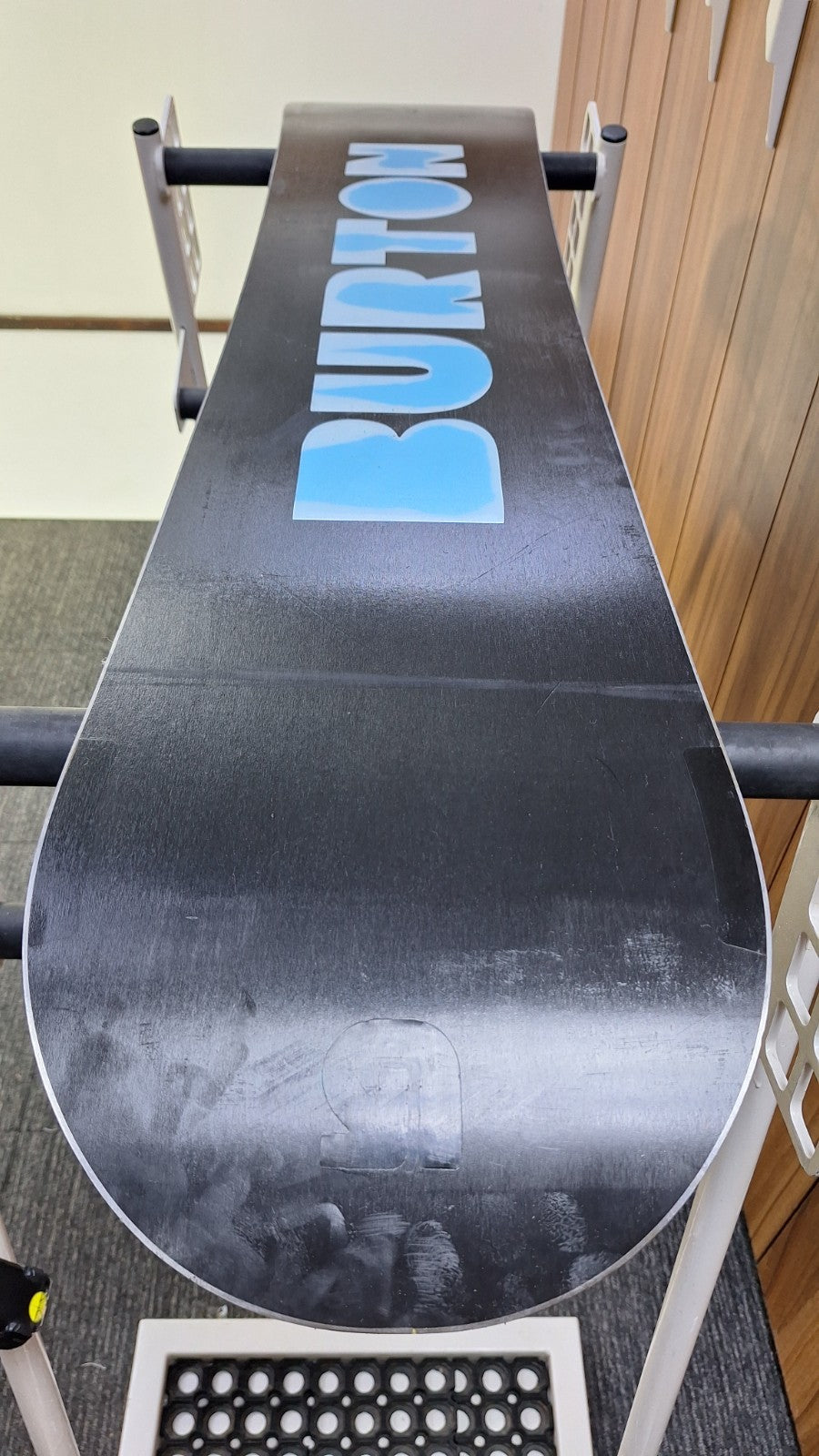 Snowboard Burton Progression 142 cm CBS Sport divertimento invernale All Mountain outdoor