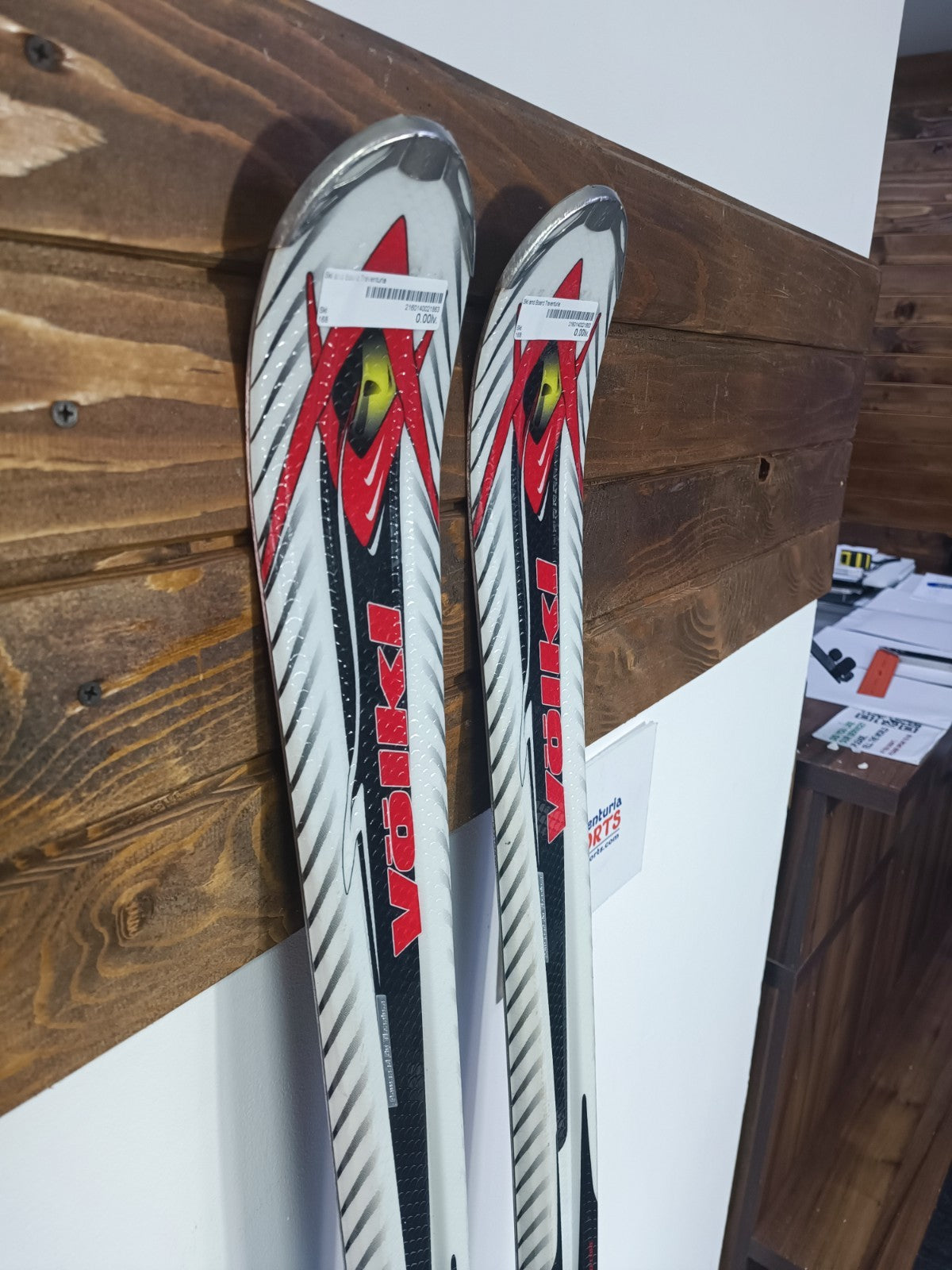 Völkl Tigershark 8FT 168 cm Sci + Marker 11 attacchi Sport invernali Divertimento sulla neve