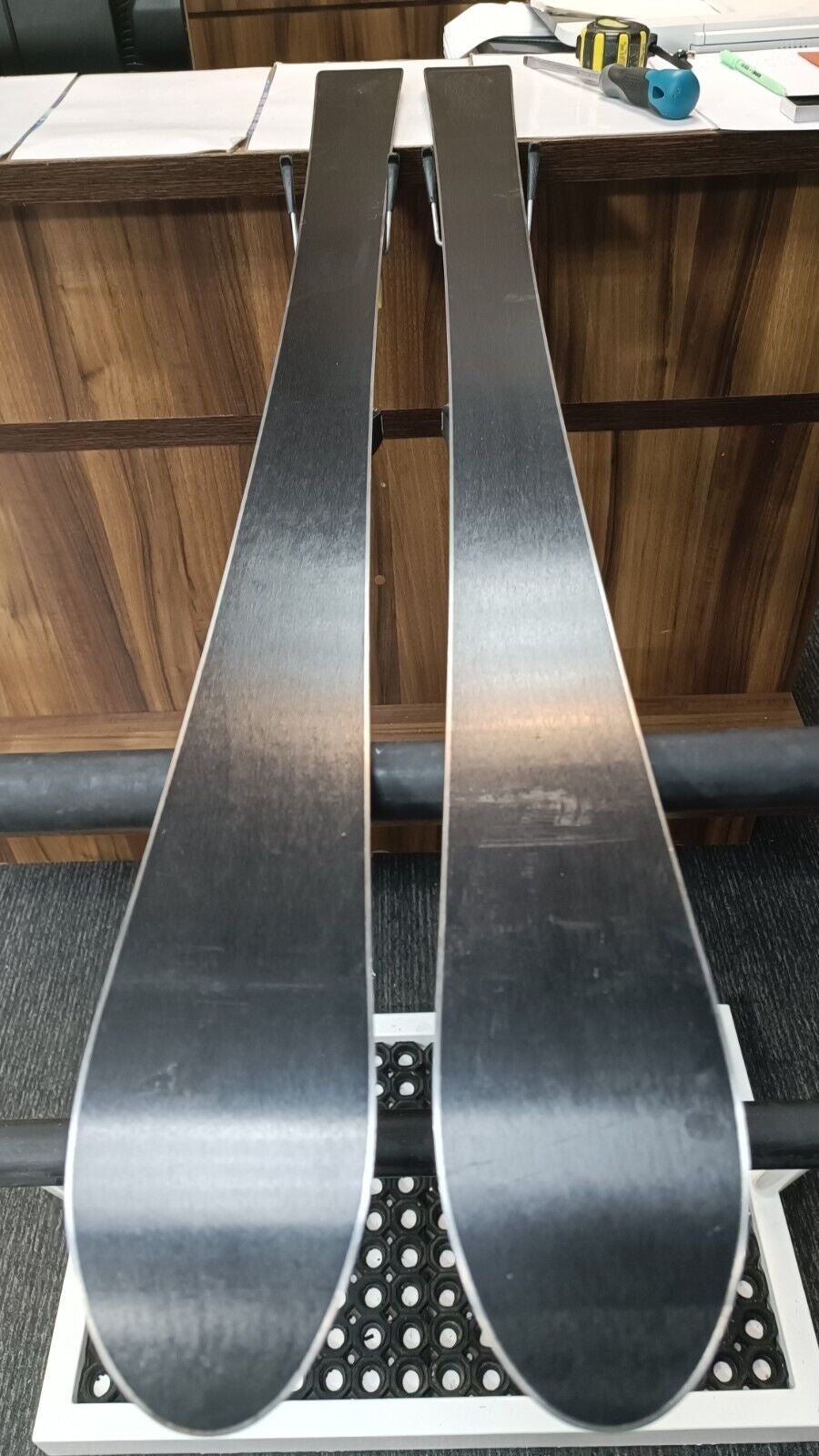 Scoop Cross Nishizama SR 10 120 cm Ski + Tyrolia 4.5 Bindings Winter Fun Snow