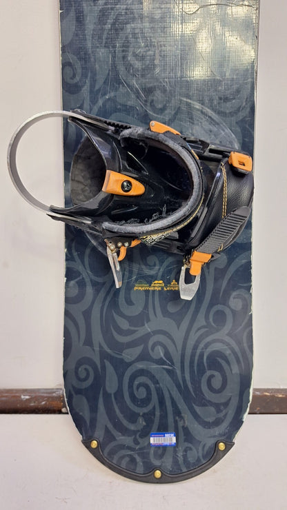Matrix Escape W 159 cm Snowboard + Head Size L Bindings Adventure Sport