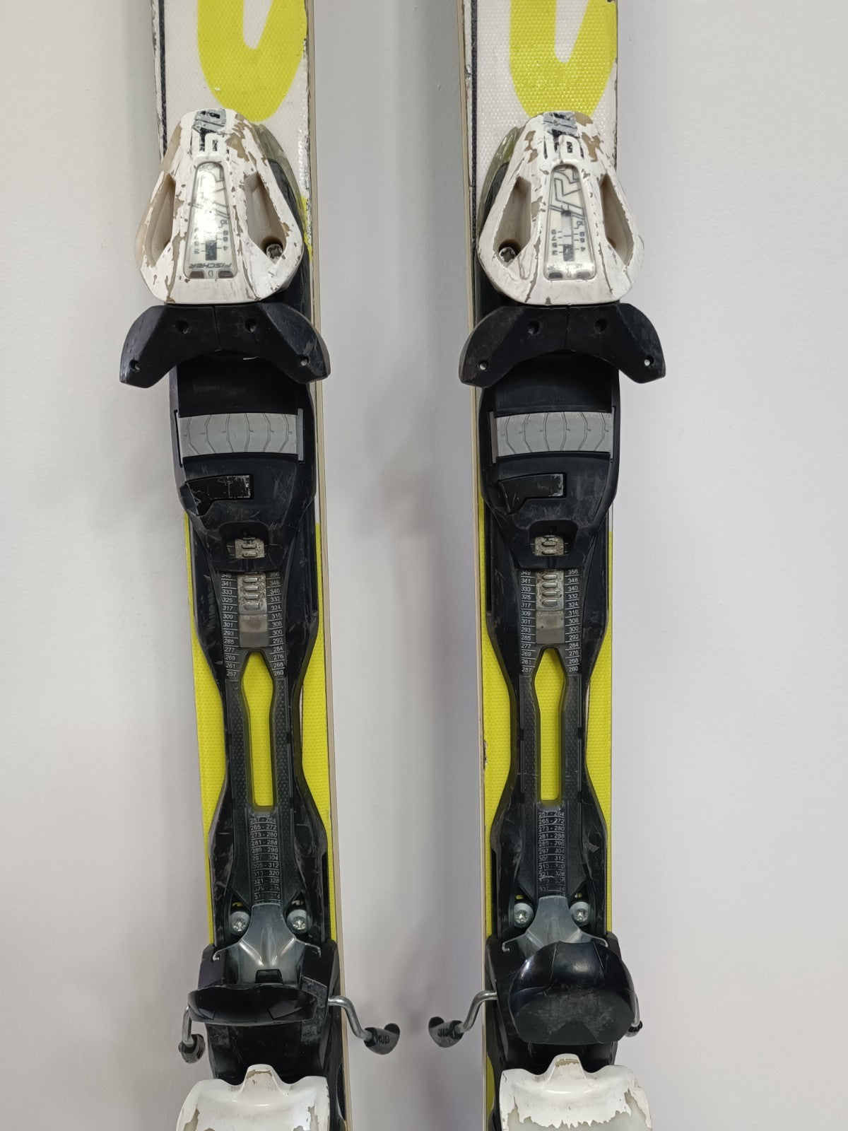 Fischer RC4 Super COMP 170 cm Ski + Fischer 10 Bindungen Wintersport Schnee