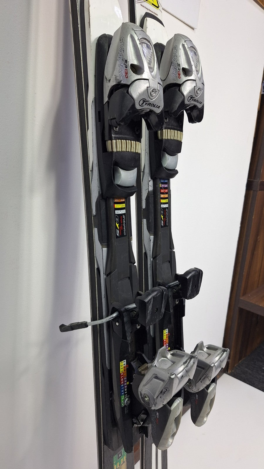 Head World Cup Rebels i.Speed  180cm Ski + Tyrolia 13 Bindings Winter Sport