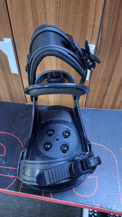 Elan Explore R 150 cm Snowboard + Brand New Talerun M  Bindings Winter Snow