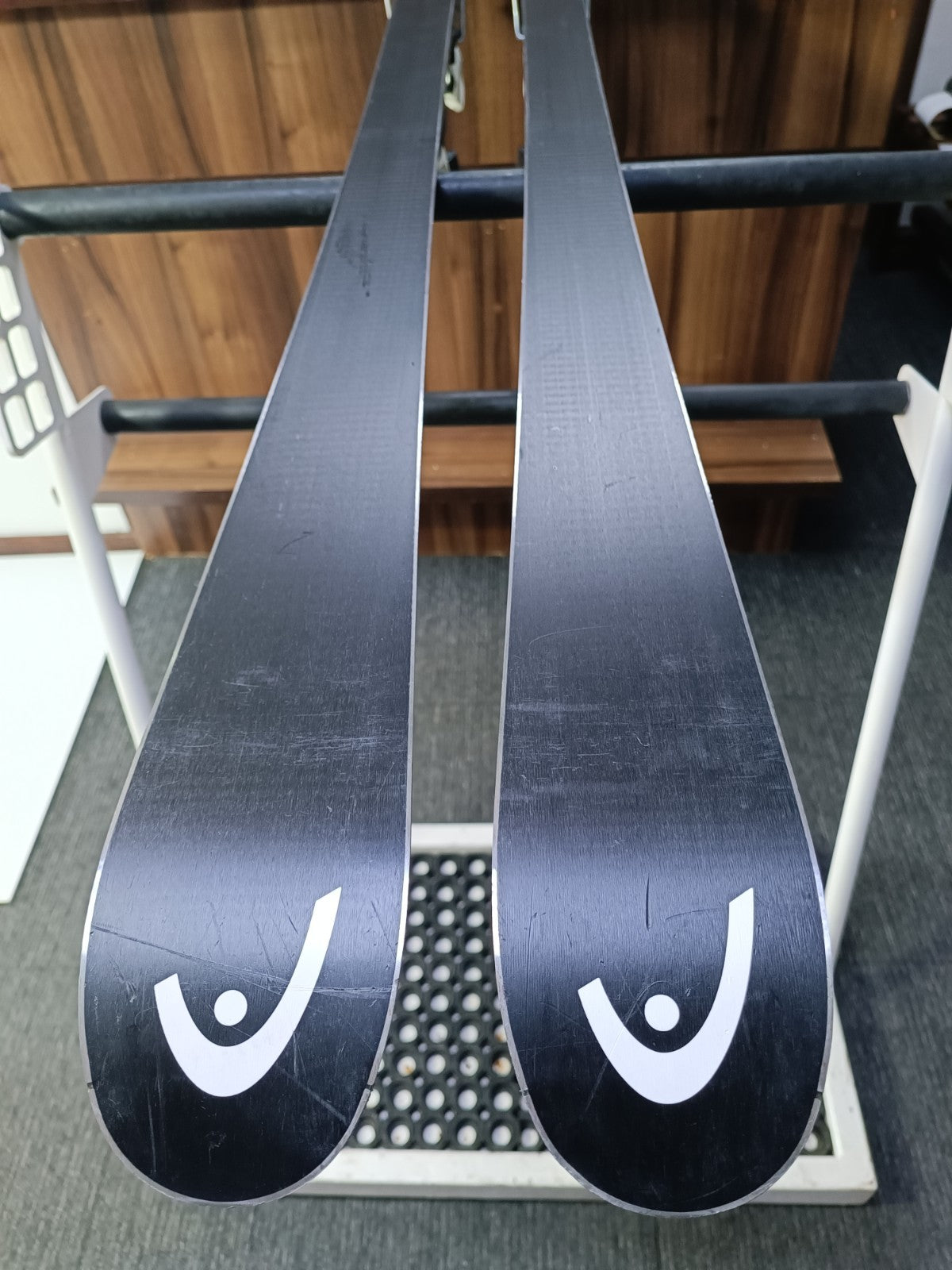 HEAD  World Cup i.Speed 180cm Ski + Tyrolia SP13 Bindings Winter Sport