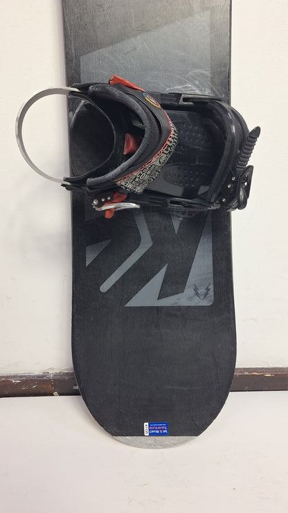 Snowboard K2 Rental 145 cm + fixations HEAD Rental taille M Aventure Hiver