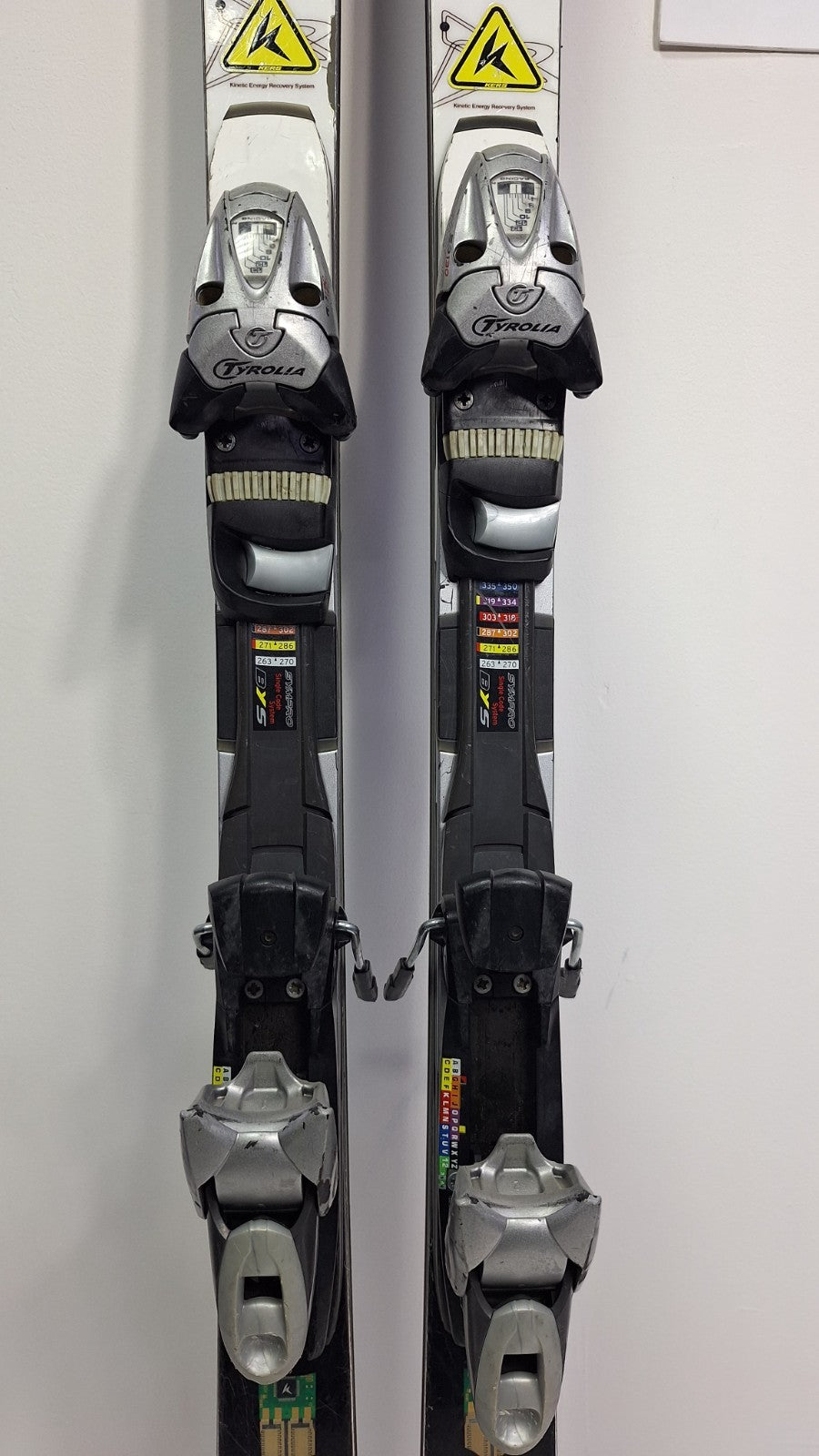 Head World Cup Rebels i.Speed  180cm Ski + Tyrolia 13 Bindings Winter Sport