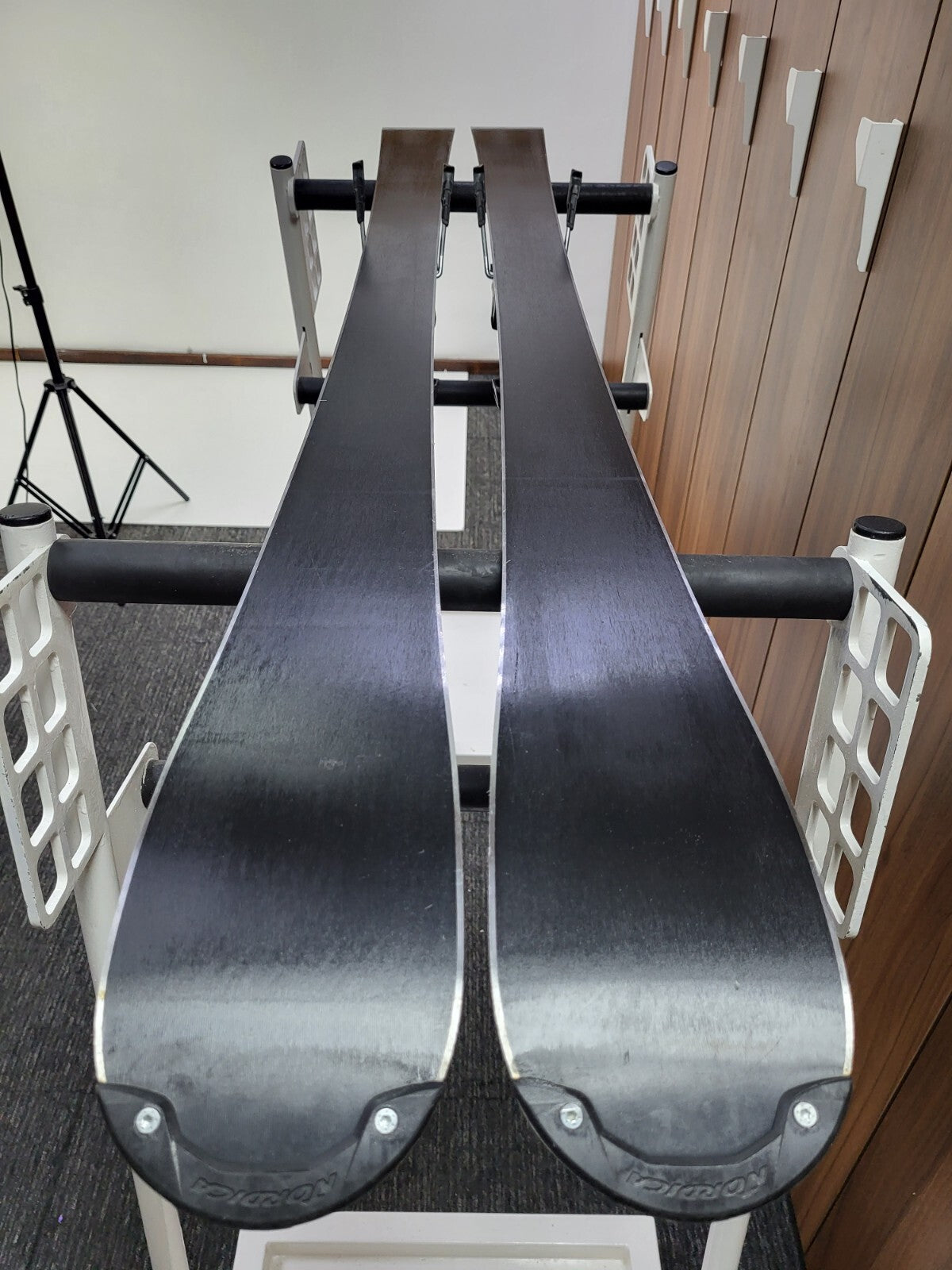 Nordica GT R EVO 144cm Ski + fixations Elan ESP 7.5  Divertissement hivernal, neige et sport
