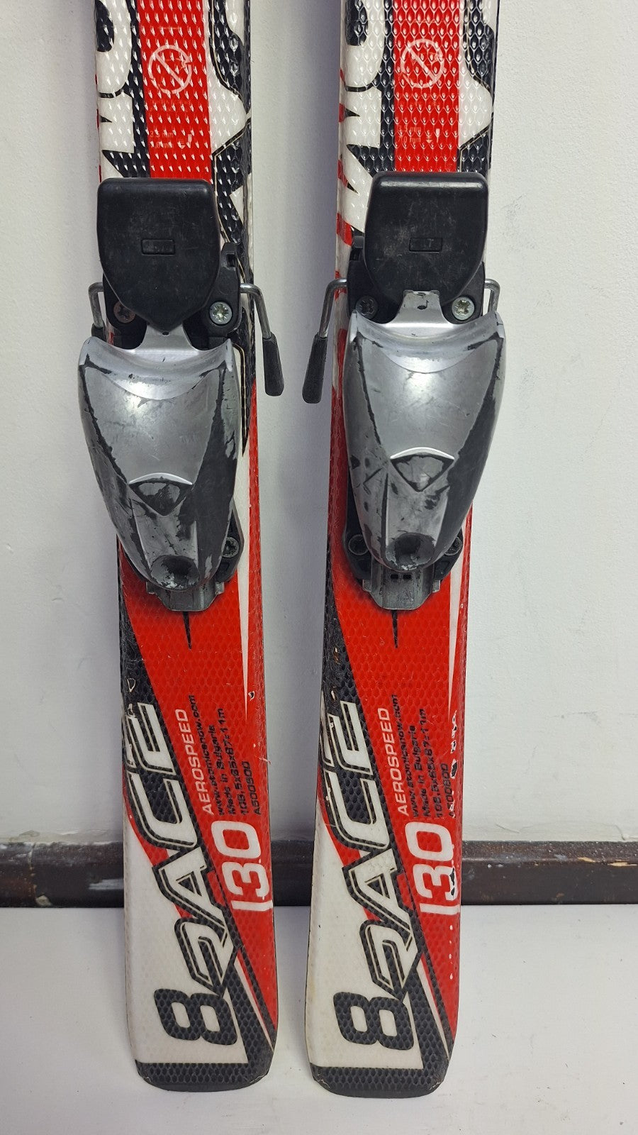 Atomic Pro Race 130 cm Ski + Tyrolia 4.5 Bindungen Wintersport Schnee