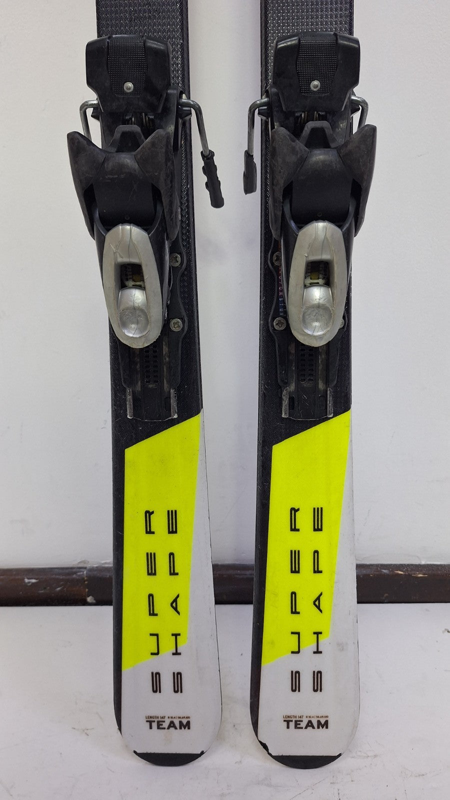 HEAD SupershapeTeam R SLR cm Ski + Elan ESR10 Bindungen Wintersport-Spaß