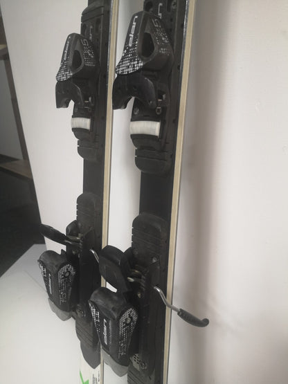 Ski Elan GSX 150 cm + fixations Elan EL 7.5 BSL. Plaisir, neige, aventure et sport hivernal