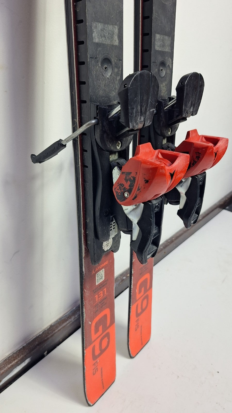 Atomic Redster G9 FIS Junior Riesenslalom-Ski 131 cm + Atomic 10 Bindung Wintersport
