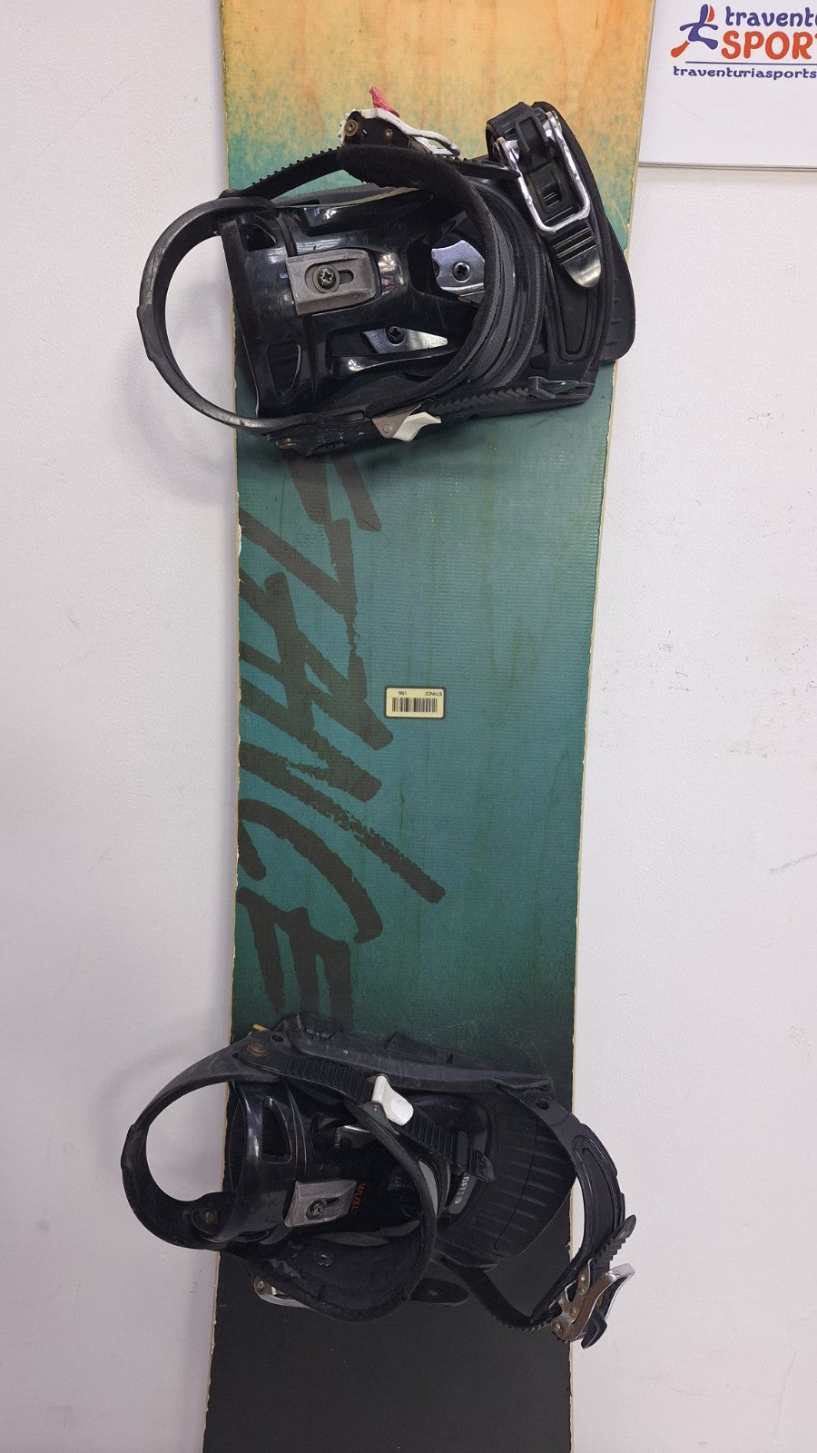 Nitro Stance 156 Snowboard + Speedfit M  Fixations Aventure hivernale dans la neige